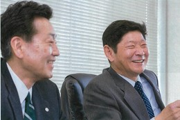 村田会長(左)　桑原社長(右)